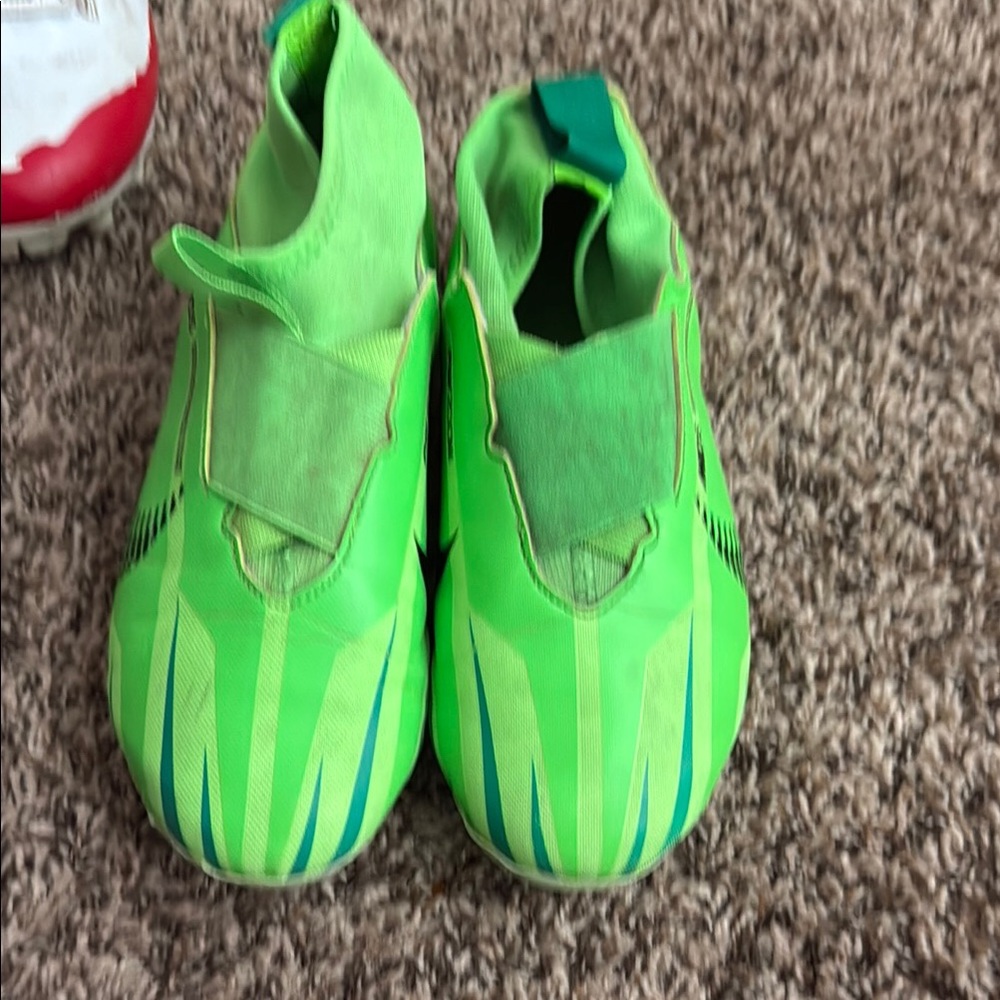 Nike Kids Neon Green and Blue Sneakers